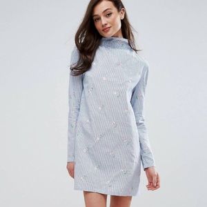 High neck dress in blue pinstripe w/embroidery